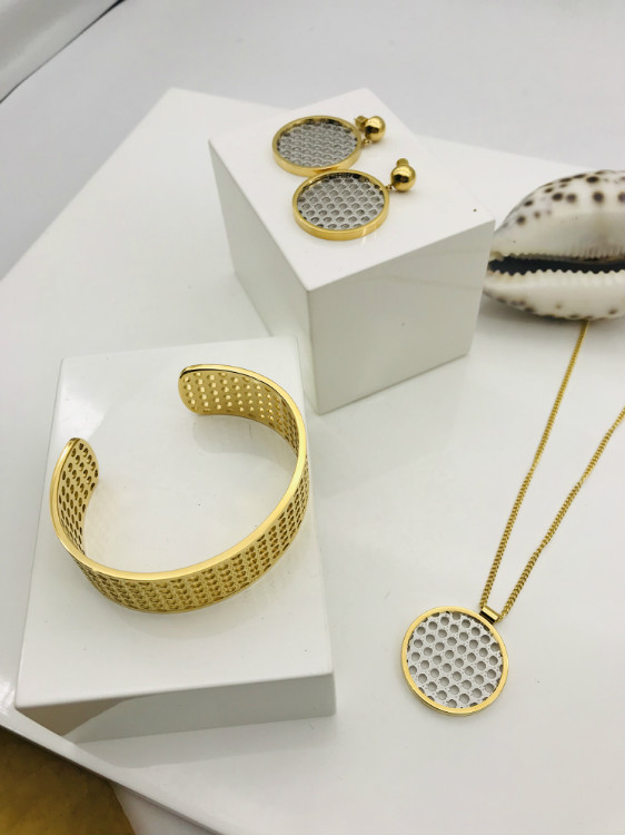 Popular hollow round collection